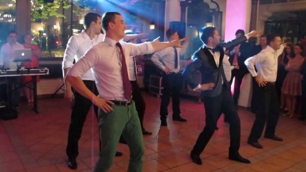 Un nuntaș din Cluj a murit în timp ce petrecea