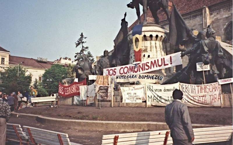 1990 vs 2018. Cum am trăit „Piaţa Universităţii de Cluj”