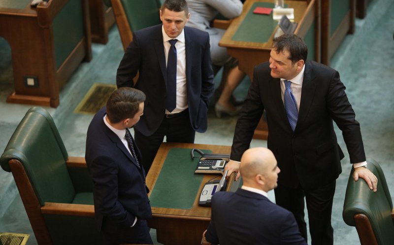 UDMR şi-a trădat din nou electoratul. PSD a trecut Codul Penal prin Senat cu sprijinul decisiv al politicienilor maghiari