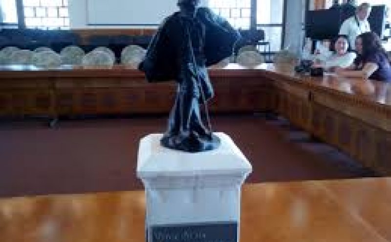 CENTENAR. Eforturi pentru statuia pierdută a ”Eroului Necunoscut”, dispărută în timpul războiului