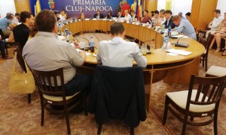 Cinci rectori, cetățeni de onoare. De ce așteaptă al șaselea