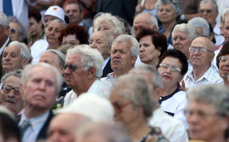 100.000 de pensionari din toată țara vor beneficia de recalcularea pensiilor