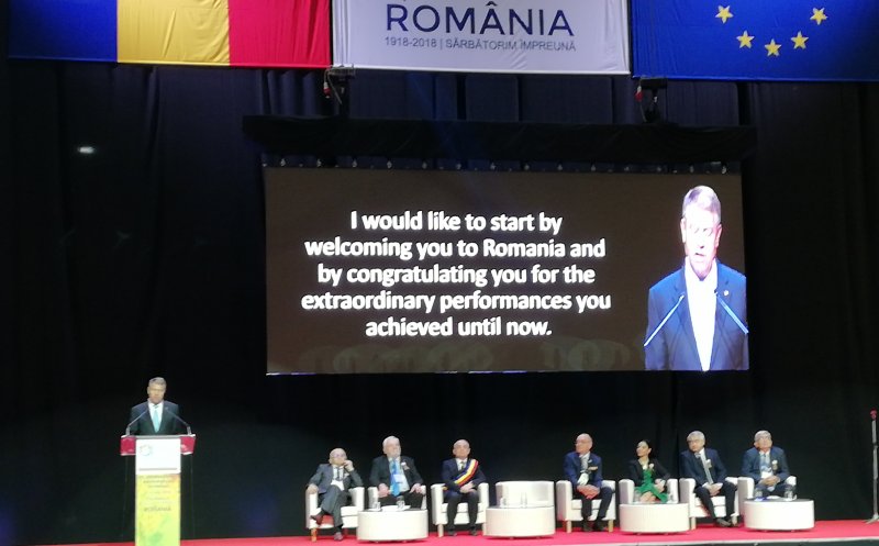Olimpiada de matematică, la Cluj. Klaus Iohannis a venit la festivitatea de deschidere FOTO