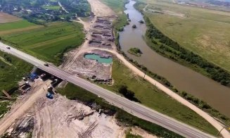 Şantierul autostrăzii Câmpia Turzii - Târgu Mureș, văzut din avion: "avans în ritm acceptabil"