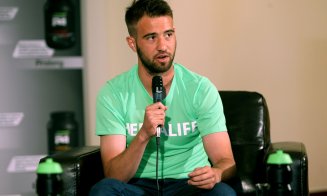 Încă un transfer la "U", cu o zi înainte de plecarea în cantonamentul din Italia