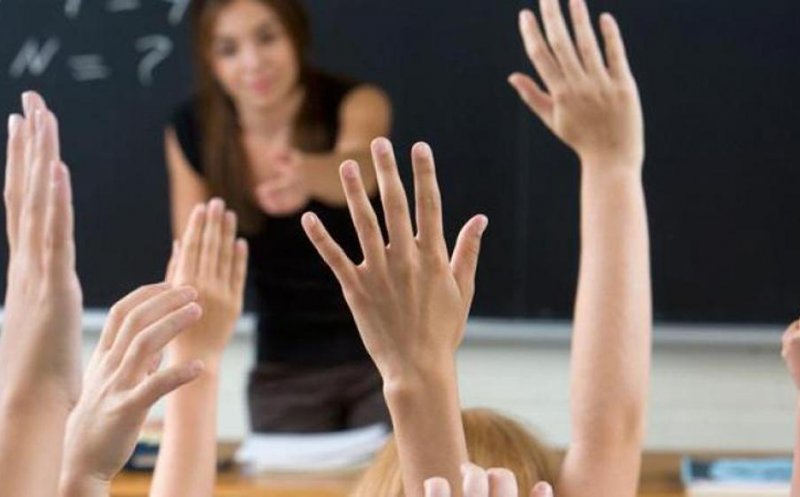 31.000 de profesori dau examenul de titularizare