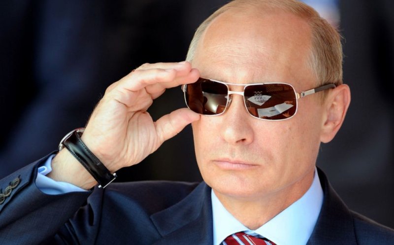 Ce se întâmplă dacă pui mâna pe Vladimir Putin. Reacţia gărzii de corp