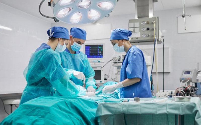 Un copil din Cluj, în stare critică, a beneficiat de un transplant  după moartea unui adolescent accidentat grav