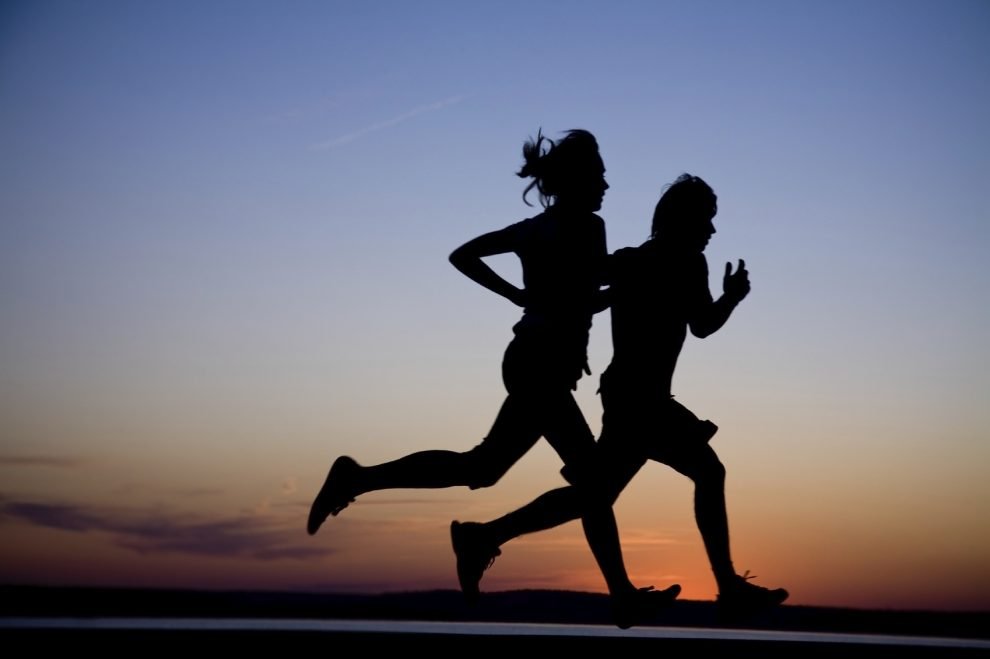 Dr. Quinn: 6 motive care vă vor convinge să vă puneți pantofii sport și să ieșiți la alergat