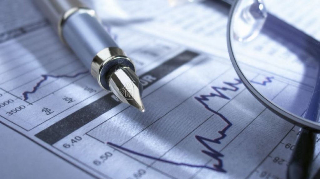 Creșterea economică din acest an, revizuită în jos. Estimarea evoluției cursului euro
