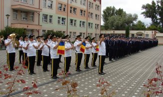 148 de elevi au absolvit Şcoala de Agenţi de Poliţie din Cluj. O treime sunt fete