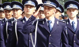148 de elevi au absolvit Şcoala de Agenţi de Poliţie din Cluj. O treime sunt fete