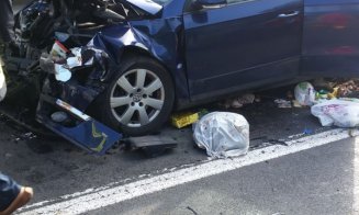 Accident grav la Hunedoara: Şapte persoane, între care doi copii, rănite | FOTO