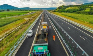 Ca la noi , la nimeni. Autostrada Sebeş - Turda a intrat în reparaţii, deşi nu se circulă pe ea