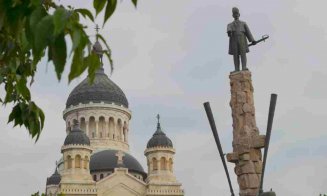 Acuzații pentru Emil Boc. ”Nu are curajul să pună degetul pe rană”