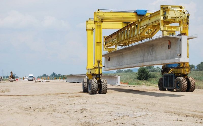 Liber pe Autostrada Turda - Aiud, de luni seara. "O vor inaugura-o șoferii"