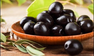 Dieta cu măsline. Consumă "secretul italiencelor" în salate, ca şi condiment sau gustări între mese