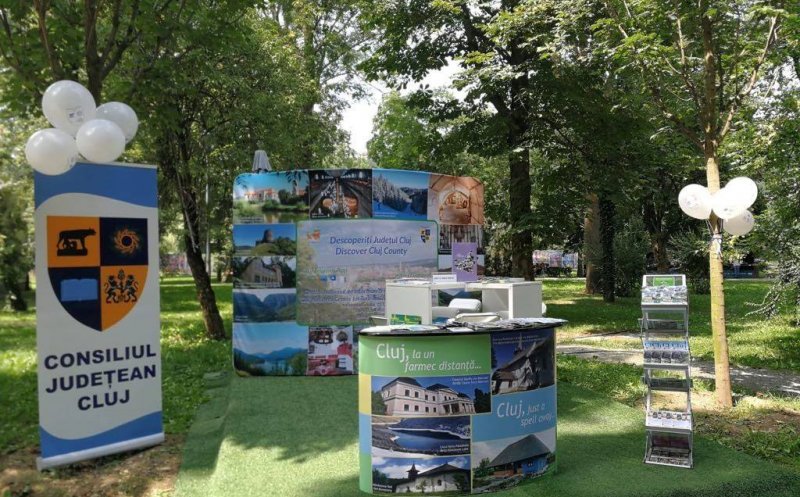 Informații turistice pentru participanții Untold, chiar în incinta Festivalului