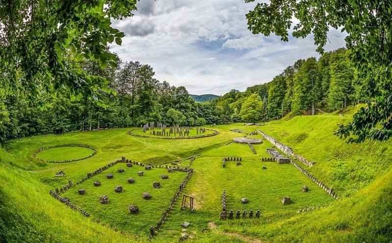 Sarmizegetusa Regia, deschisă în weekend pentru turiştii dispuşi să meargă pe jos peste 5 kilometri