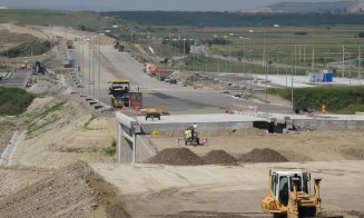 Asfalt pe un nou tronson al Autostrăzii Transilvania, în toamnă. Nu va fi însă deschisă traficului