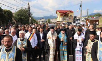 Dumitru Fărcaş, înmormântat cu onoruri militare în grădina casei părinteşti din comuna Groşi