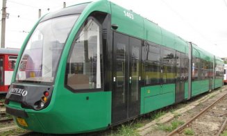 22 Tramvaie româneşti de 2 milioane de euro bucata vor fi livrate la Cluj de Astra Arad. FOTO