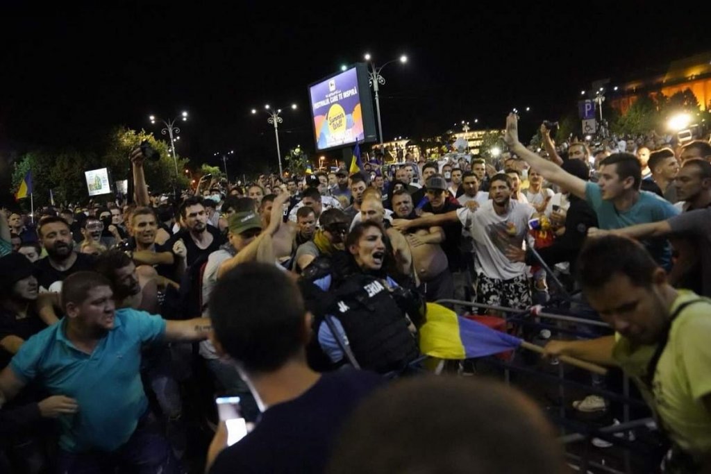Femeia jandarm rămâne internată. Medicii cer analize suplimentare