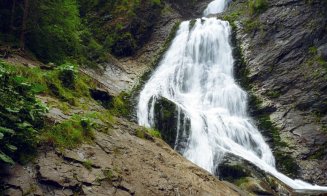Cascada „Valul Miresei” este miracolul din inima Transilvaniei