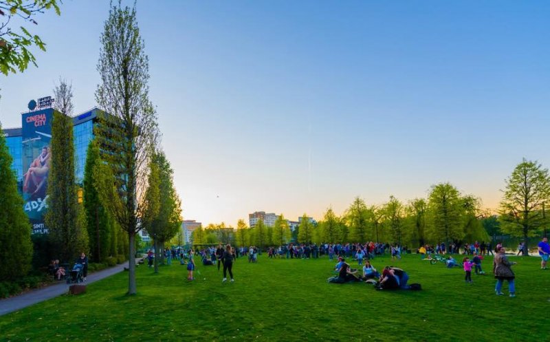 Caravana filmelor NexT revine la Cluj