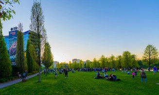 Caravana filmelor NexT revine la Cluj