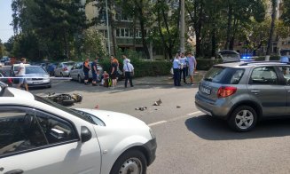 Accident pe Rebreanu între un scuter şi o maşină. Trafic blocat, în zonă