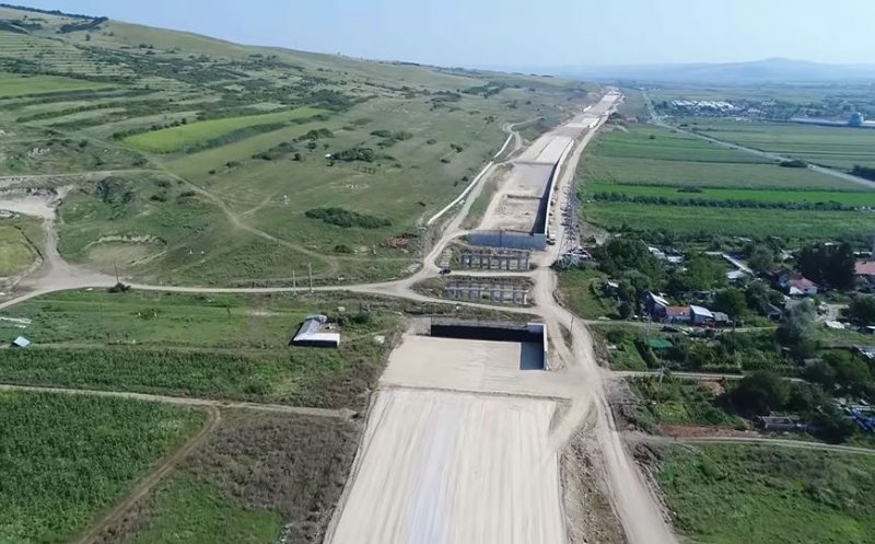 S-a "dezmorţit" şantierul celui mai lung tronson al Autostrăzii Sebeș-Turda