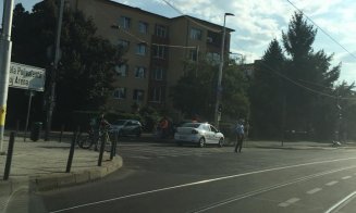 Accident grav lângă Polivalentă: O tânără a ajuns la spital