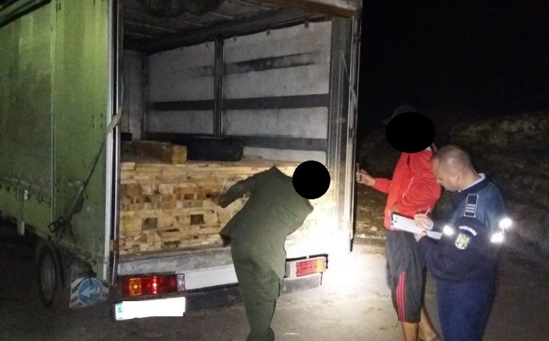 Lemne de 7.000 lei, confiscat de poliţiştii din Cluj. Au fost aplicate sancţiuni de 10.000 lei