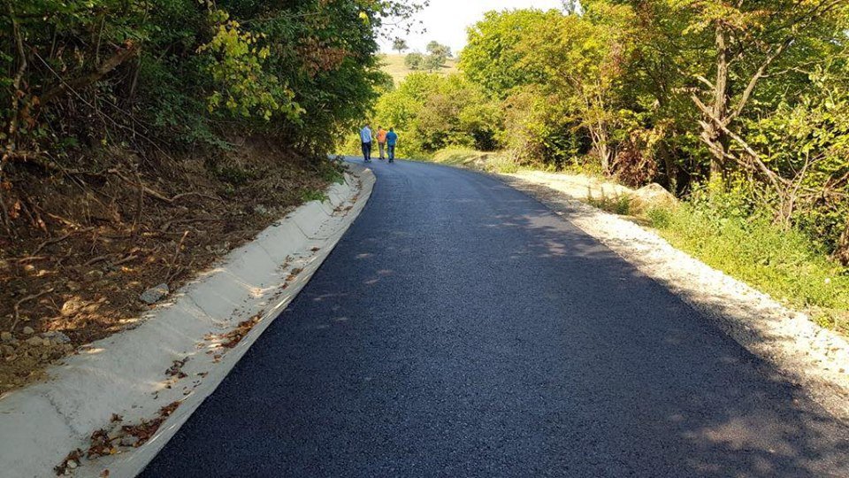Parc natural, cu zone de agrement şi picnic, la doi paşi de Cluj-Napoca