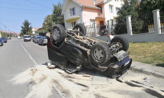 Maşină răsturnată în Dâmbu Rotund. Un copil de 5 ani a fost rănit