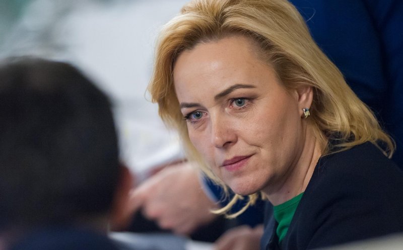 Firea, în scandal cu liderul PSD: Dragnea nu i-a răspuns Corinei Creţu la telefon toată vara/ Carmen Dan a fost prima pe lista lui să fie prim-ministru