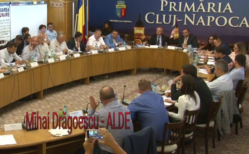 Opozanții lui Emil Boc sunt fierți pe un coleg. ”A vrut să se pună bine cu primarul”