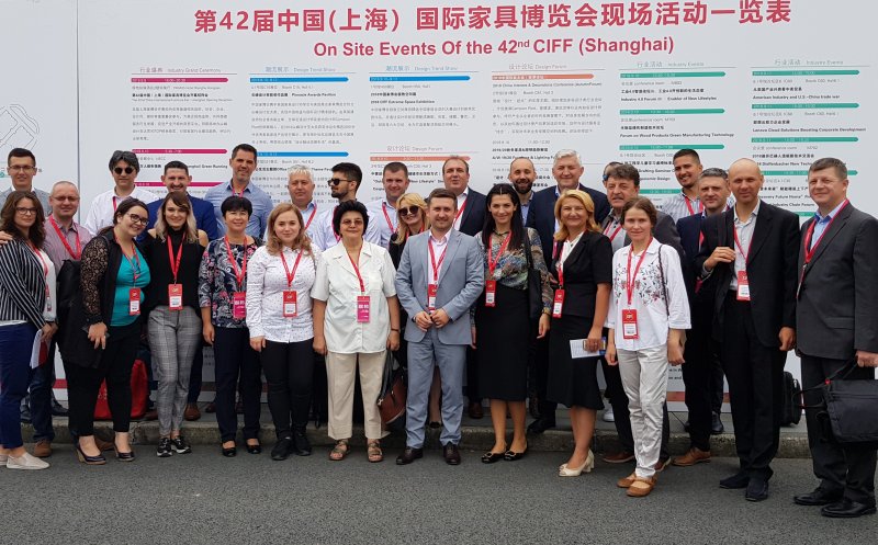Desant aerian clujean în China. Producătorii locali de mobilă își caută parteneri asiatici