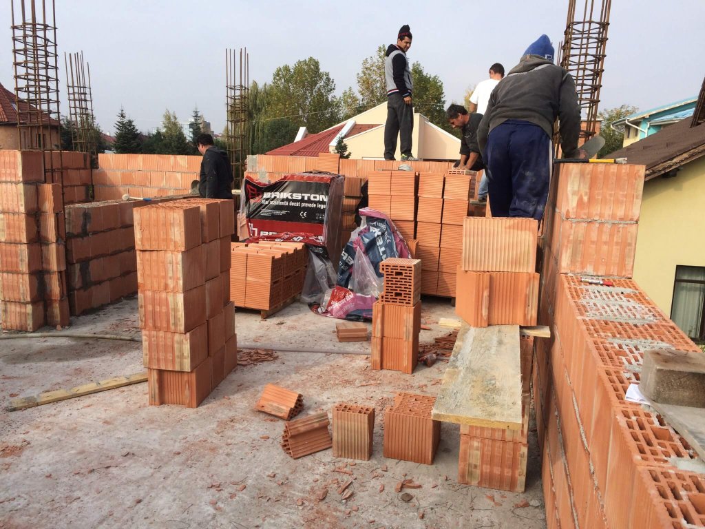 Producătorul de cărămizi Brikston își va mări afacerile la Cluj