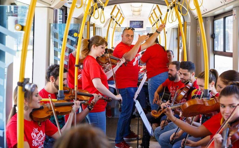 Concert simfonic la Cluj...în tramvai! Bittman şi Minculescu concertează în Unirii