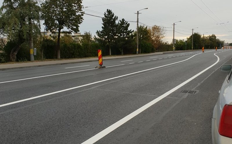Atenţie, şoferi! Marcaje noi pe Aurel Vlaicu + dispar locuri de parcare