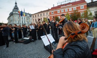 Centenar la Cluj. Rapsodia Română, interpretată şi pictată de 100 de artiști