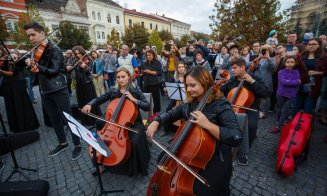 Centenar la Cluj. Rapsodia Română, interpretată şi pictată de 100 de artiști