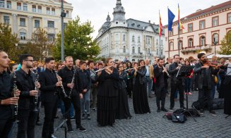 Centenar la Cluj. Rapsodia Română, interpretată şi pictată de 100 de artiști