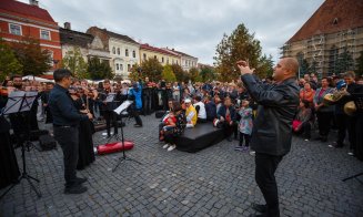 Centenar la Cluj. Rapsodia Română, interpretată şi pictată de 100 de artiști