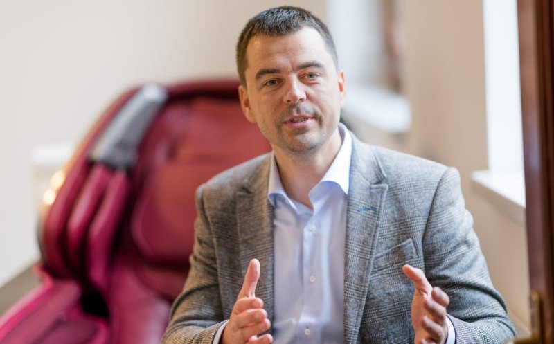 3 milioane de euro din masaj