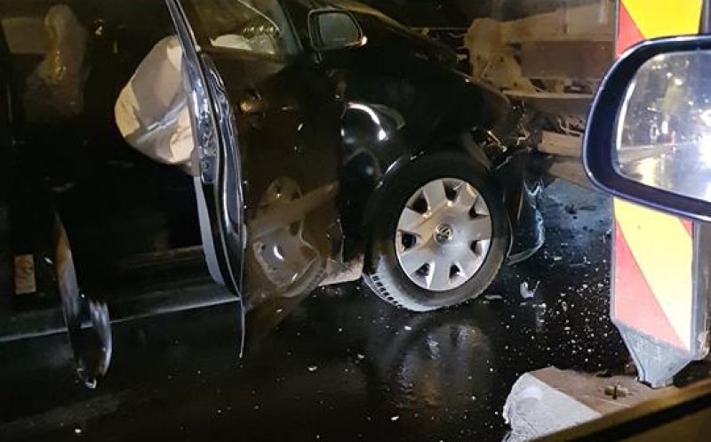 A vrut să fenteze coloana, dar s-a înfipt într-un utilaj de turnat asfalt + Modificări de circulaţie pe Observatorului
