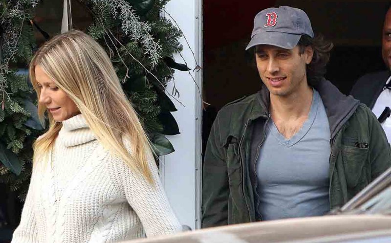 Actriţa Gwyneth Paltrow şi producătorul Falchuk s-au căsătorit la New York