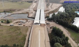 Autostrada Sebeş - Turda. Porţiuni întinse aşteaptă încă balastul stabilizat și straturile de asfalt
